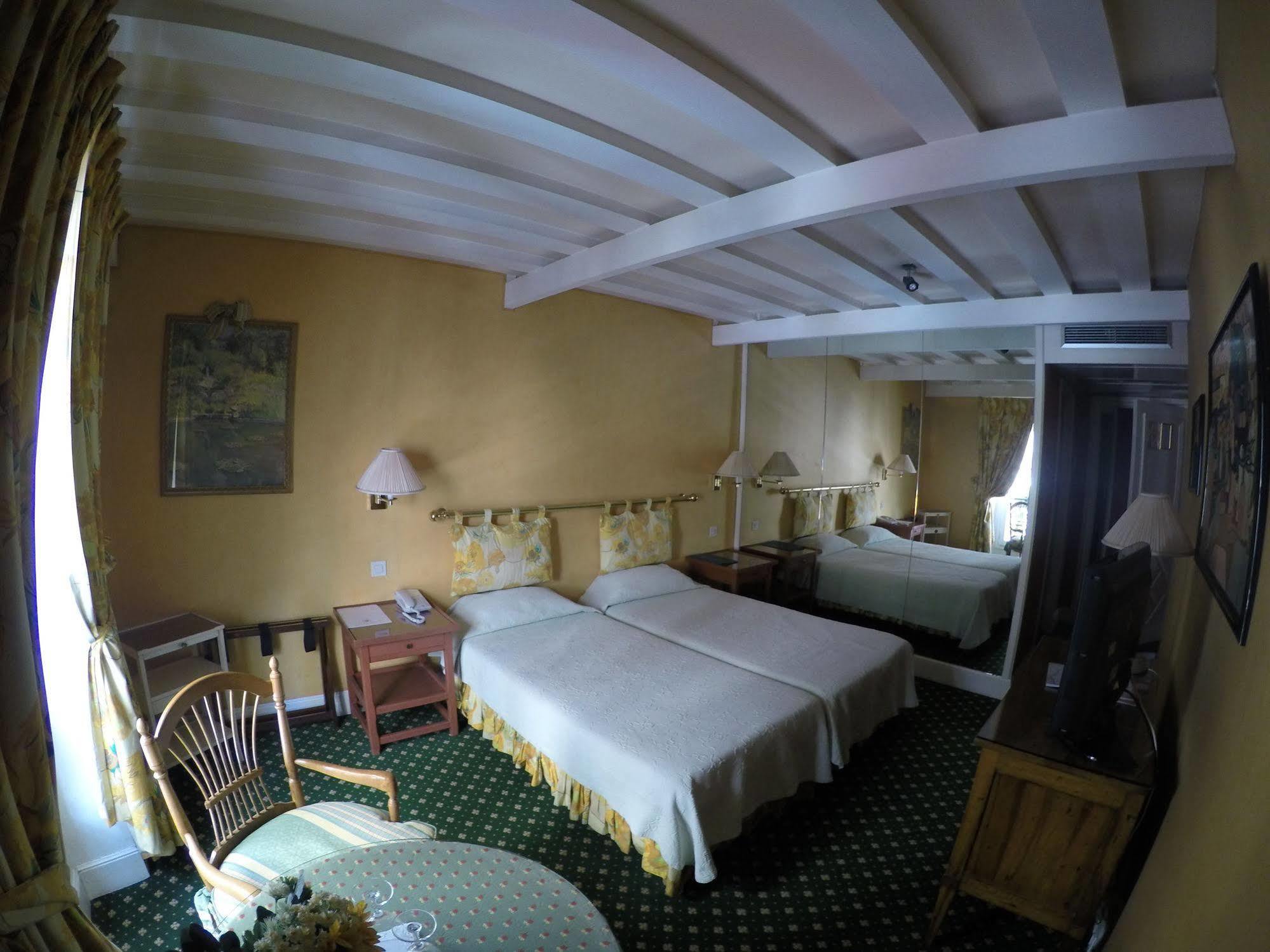 Le Relais Medicis Hotel ปารีส ภายนอก รูปภาพ
